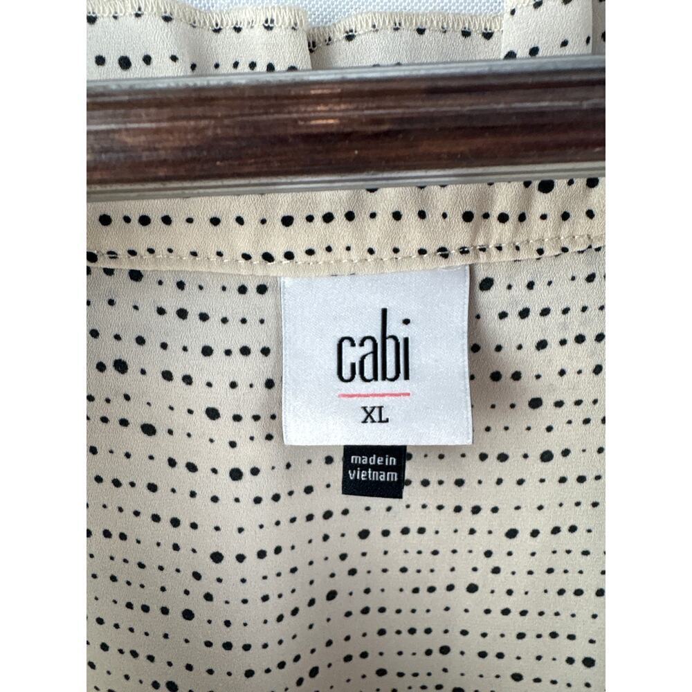 Women’s Cabi XL Cream & Black Dot Patterned Sleeveless Ruffled Blouse - Picture 4 of 5